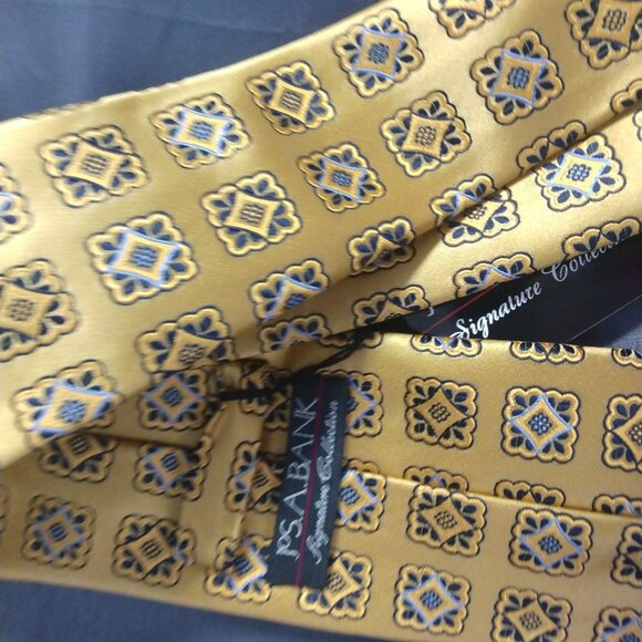 ❤️NWT JOS A BANK SIGNATURE COLLECTION LUXURY 100% Silk Tie Black Lt Blue Gold - Picture 3 of 8